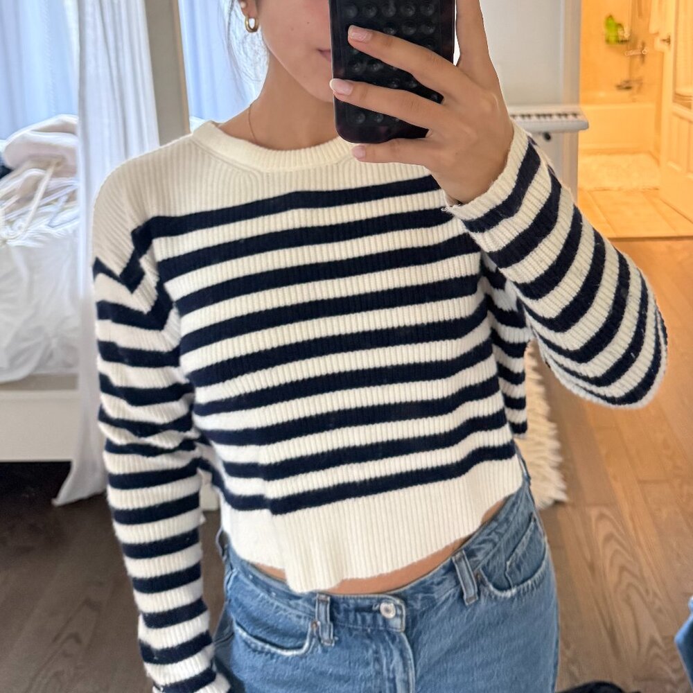 Pull&Bear Striped Cropped Sweater